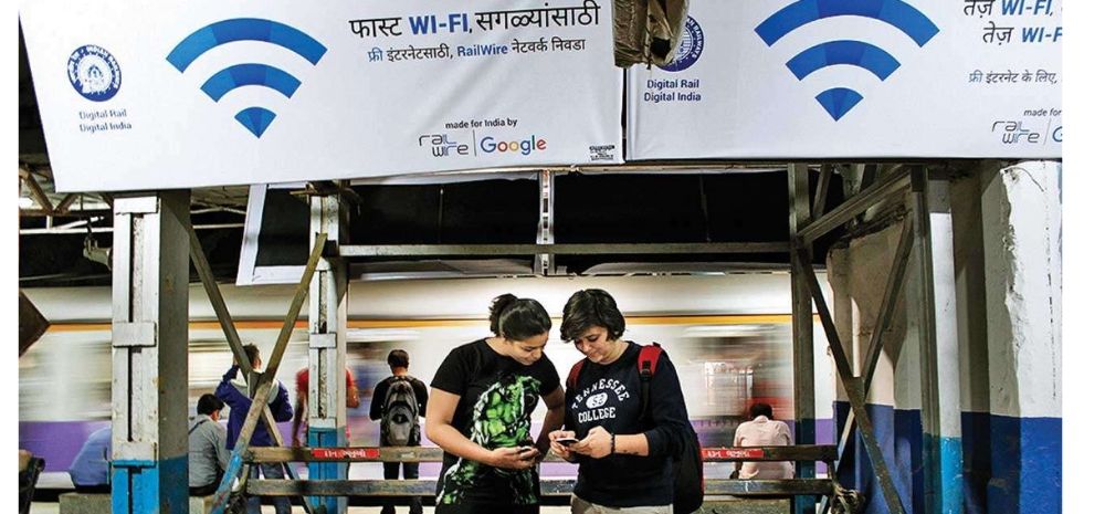 4,000 Stations Now Under Indian Railways’ Free Wi-Fi Internet Cover